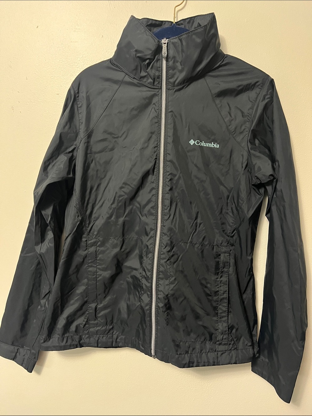 Columbia Black Lightweight Packable Windbreaker and Rain Jacket